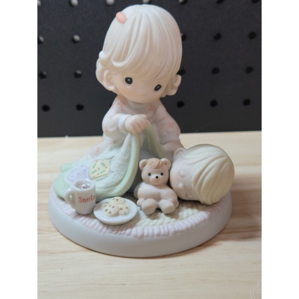 Precious Moments Tidings of Comforter and Joy 117792 2004 -Christmas Remembered